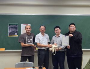 LINE_ALBUM_實習發表會_241112_1